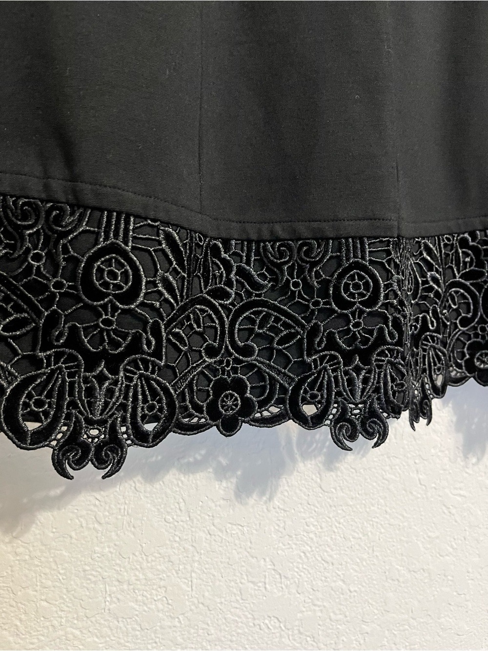 Chico’s 2 Black Ponte Knit Blazer US Lg 12/14 Floral Lace Cutwork Trim Jacket - Picture 5 of 11